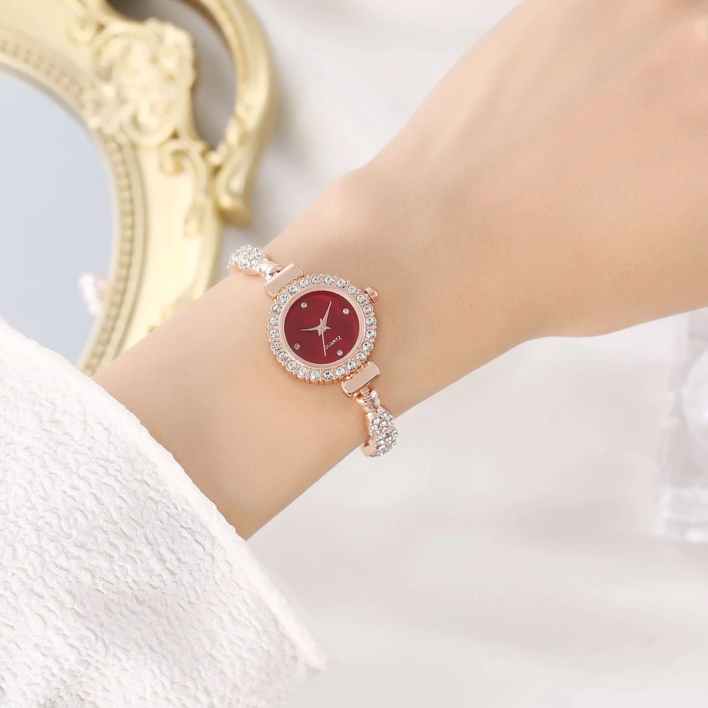 Luxury Gold Women’s Bracelet Watch