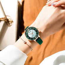 Elegant Women’s Quartz Watch with Leather Strap