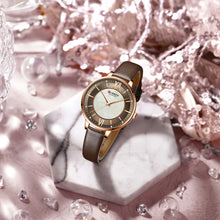 Elegant Women’s Quartz Watch with Leather Strap