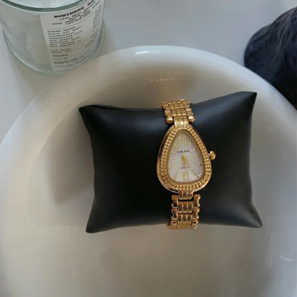 Alura | Golden Snake Head Gorgeous Chain Watch