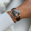 NovaLuxe - Elegant Women's Watch