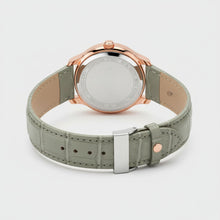 NovaLuxe - Elegant Women's Watch