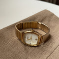 Women's quartz watch with pearl dial