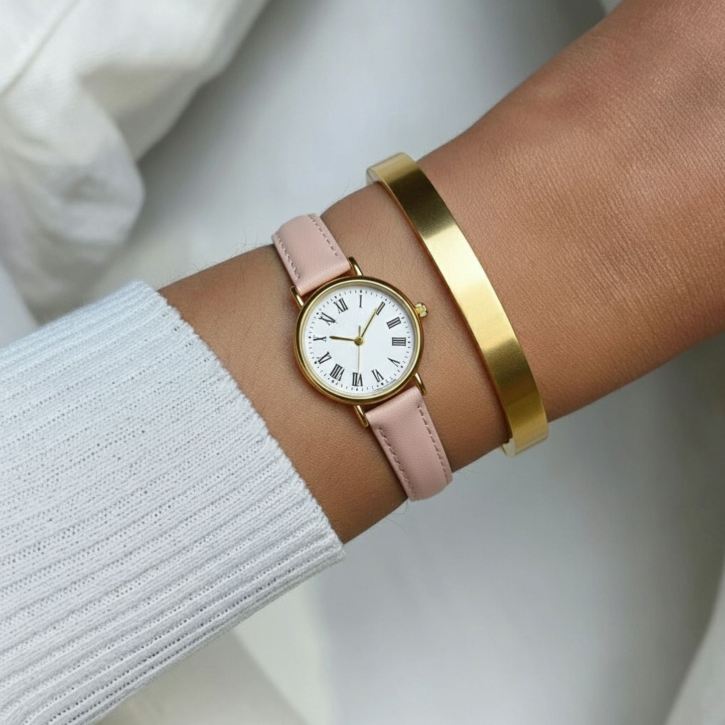 Lina | Simple And Compact Alloy Belt Watch