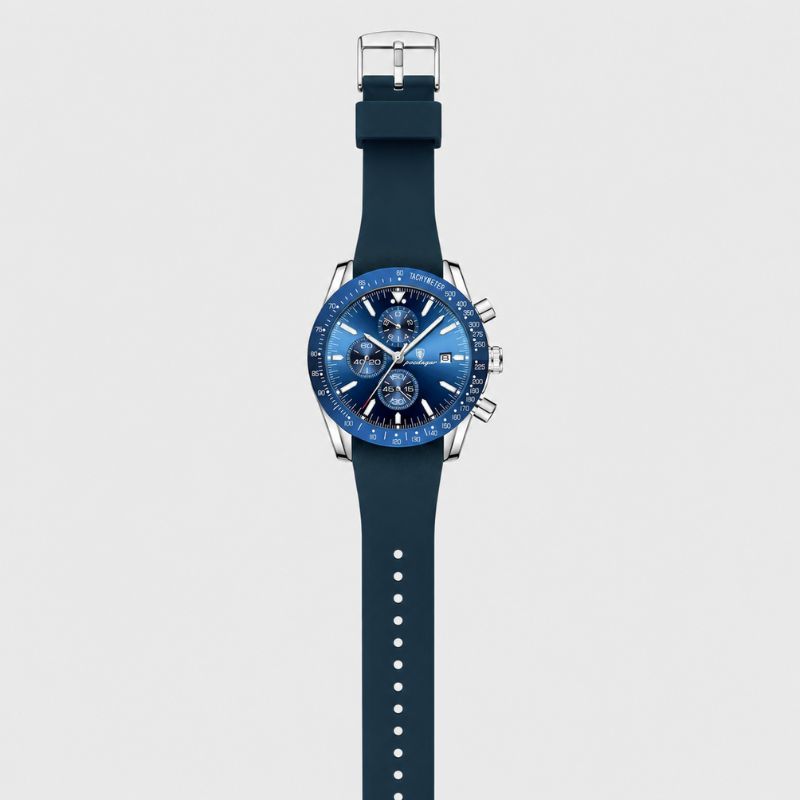 David | Stylish Men’s Chronograph with Versatile Strap Options | 44mm