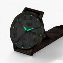 Elegant round steel mesh watch